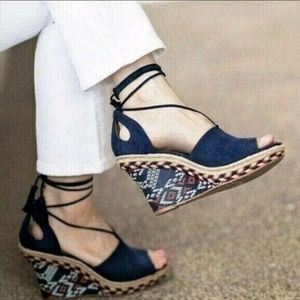 NWT Cabi suede wedge sandals, sz 8